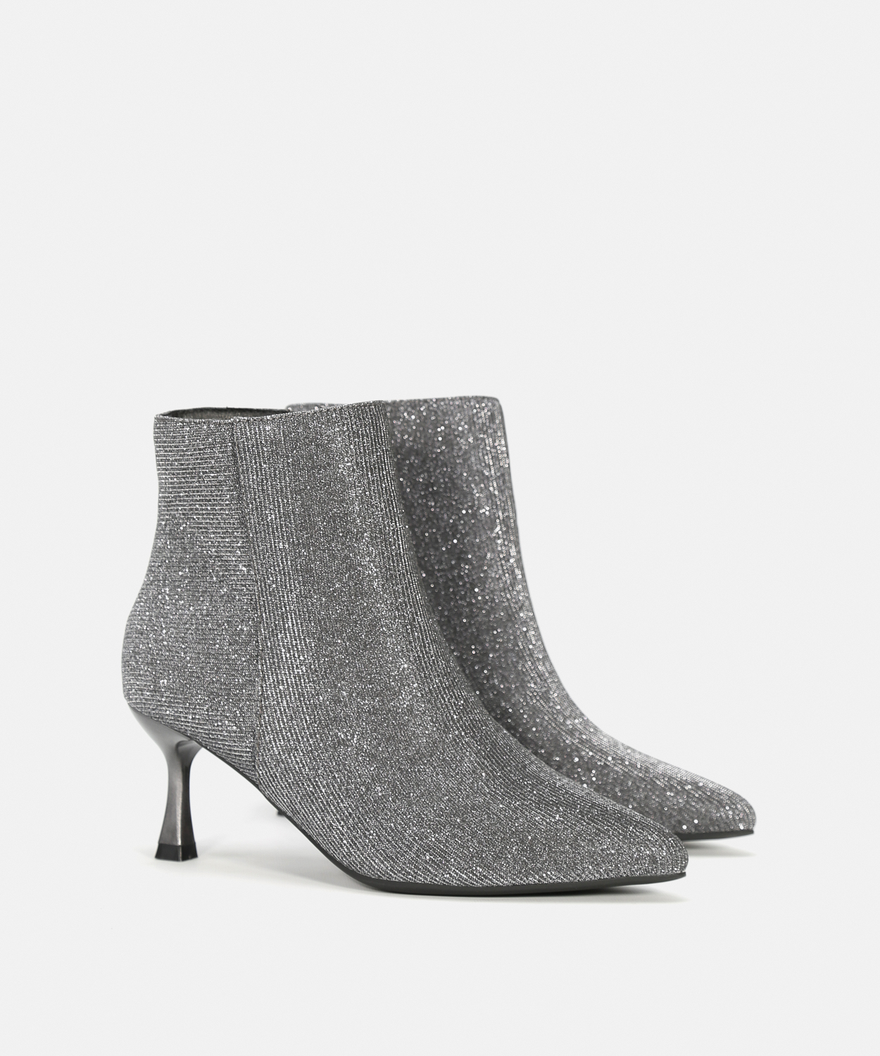 Botines tacón fino brillo image number null